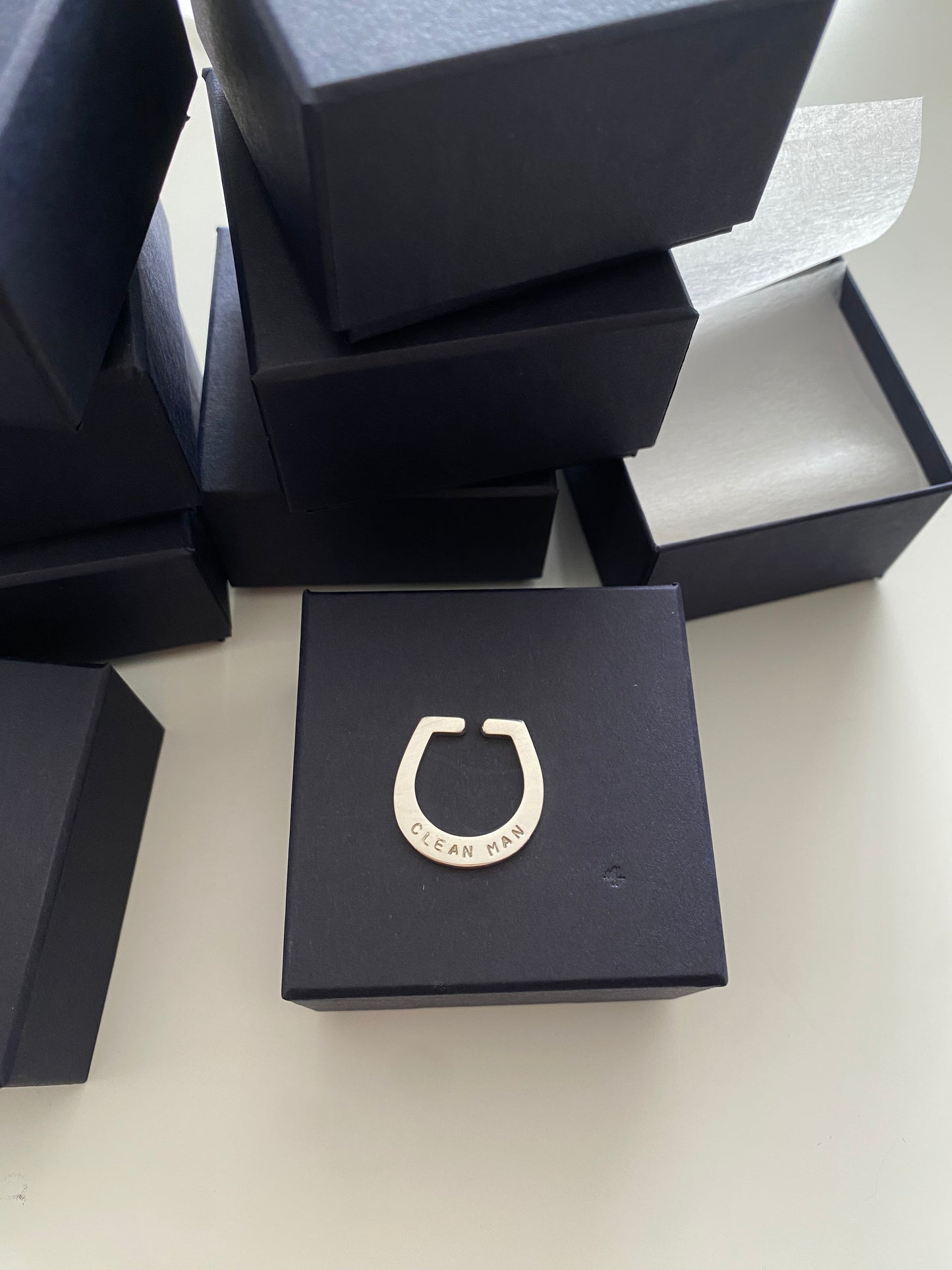 CLEANMAN Ring charm
