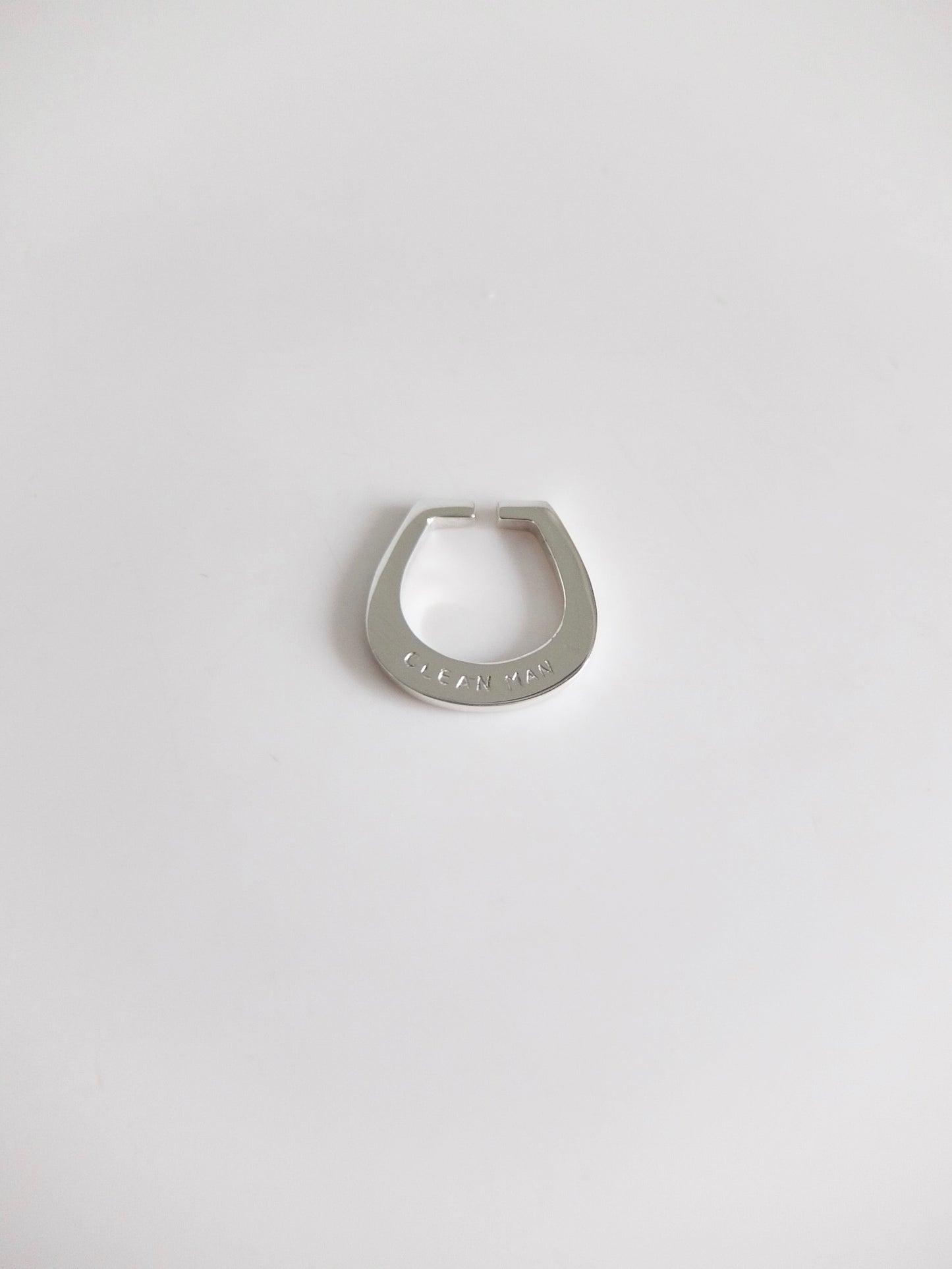 CLEANMAN Ring charm