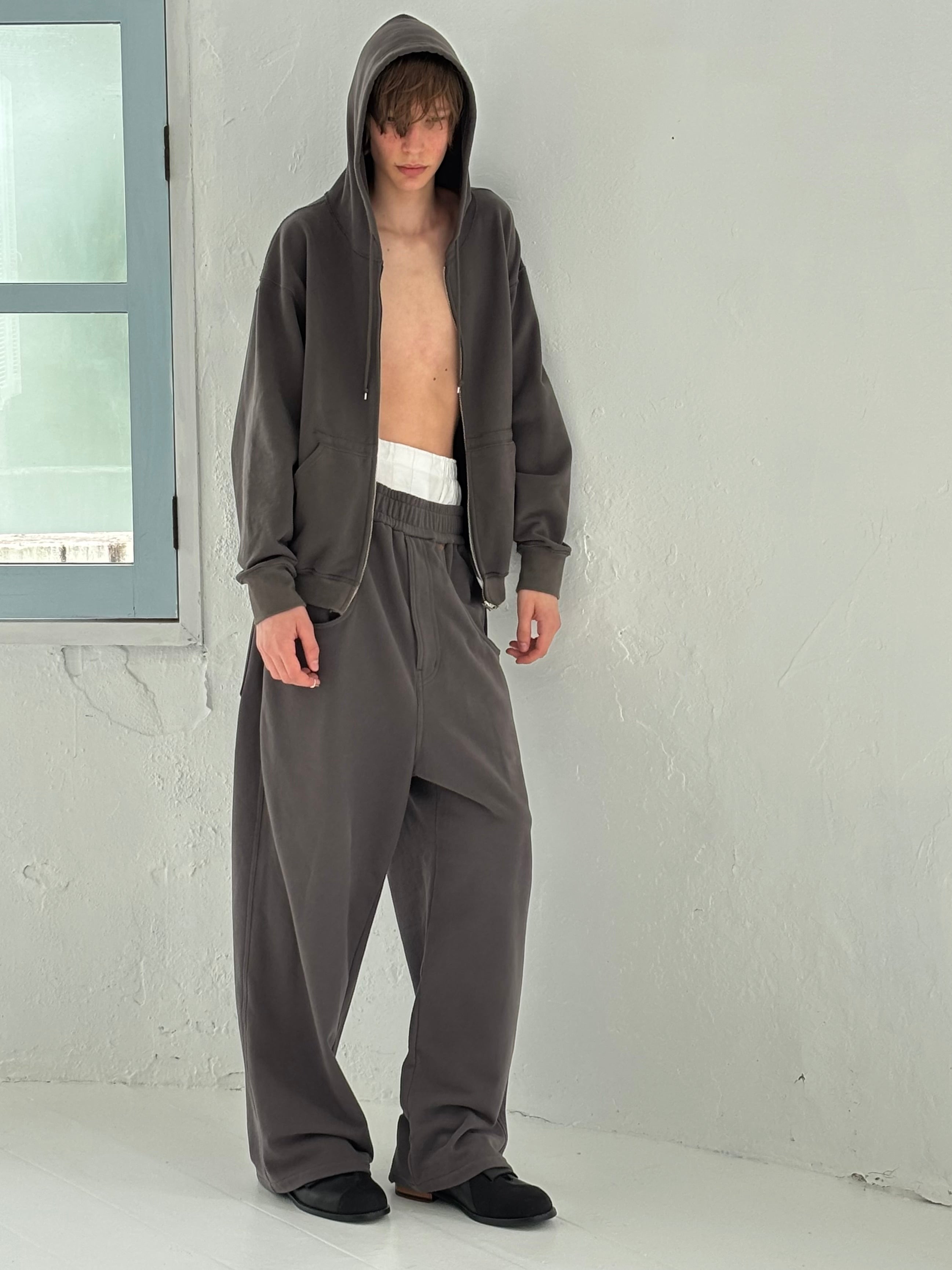 ECHO SWEAT PANTS – ABELIAEDOWARDGOUCHA
