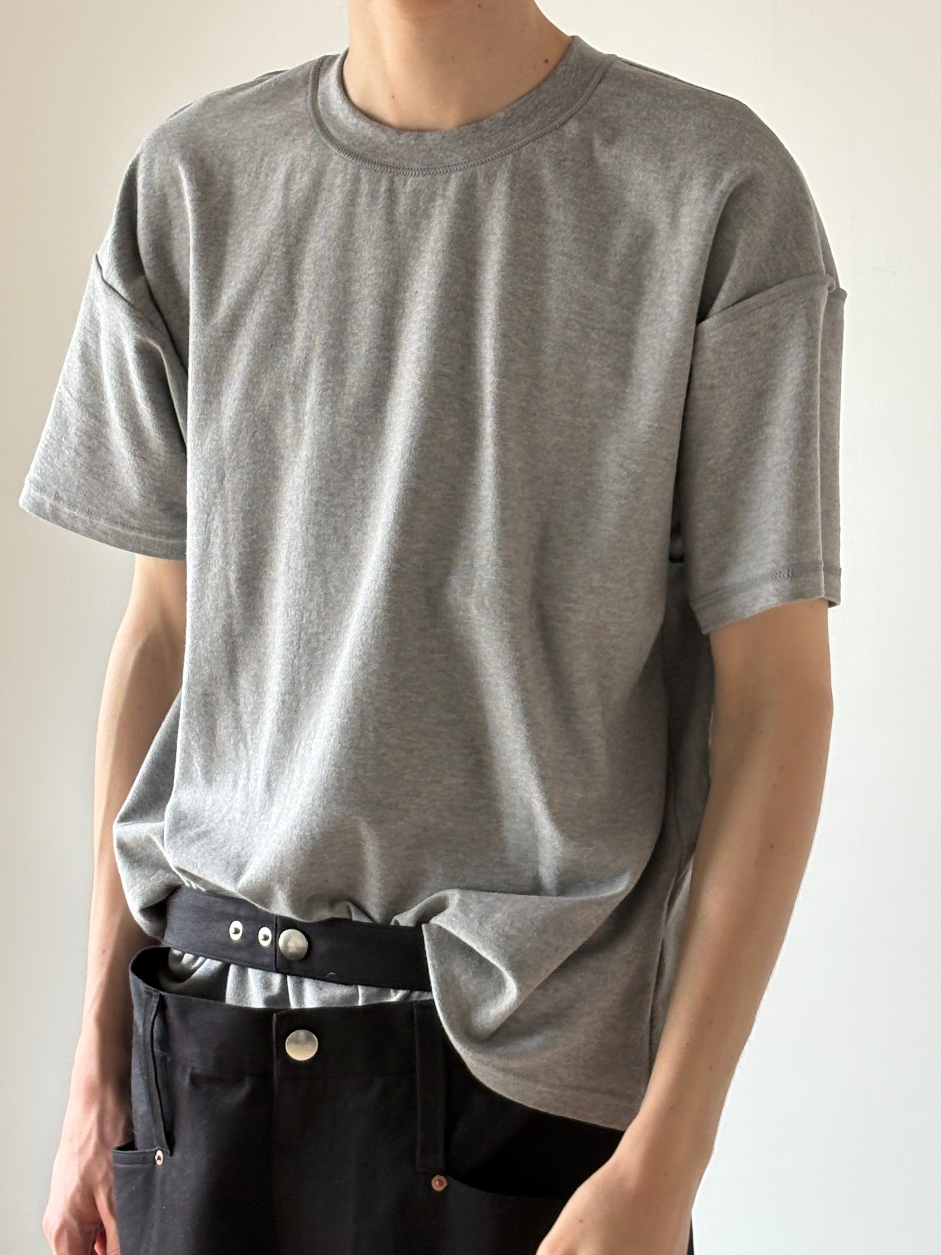 CLASSIC T-SHIRT