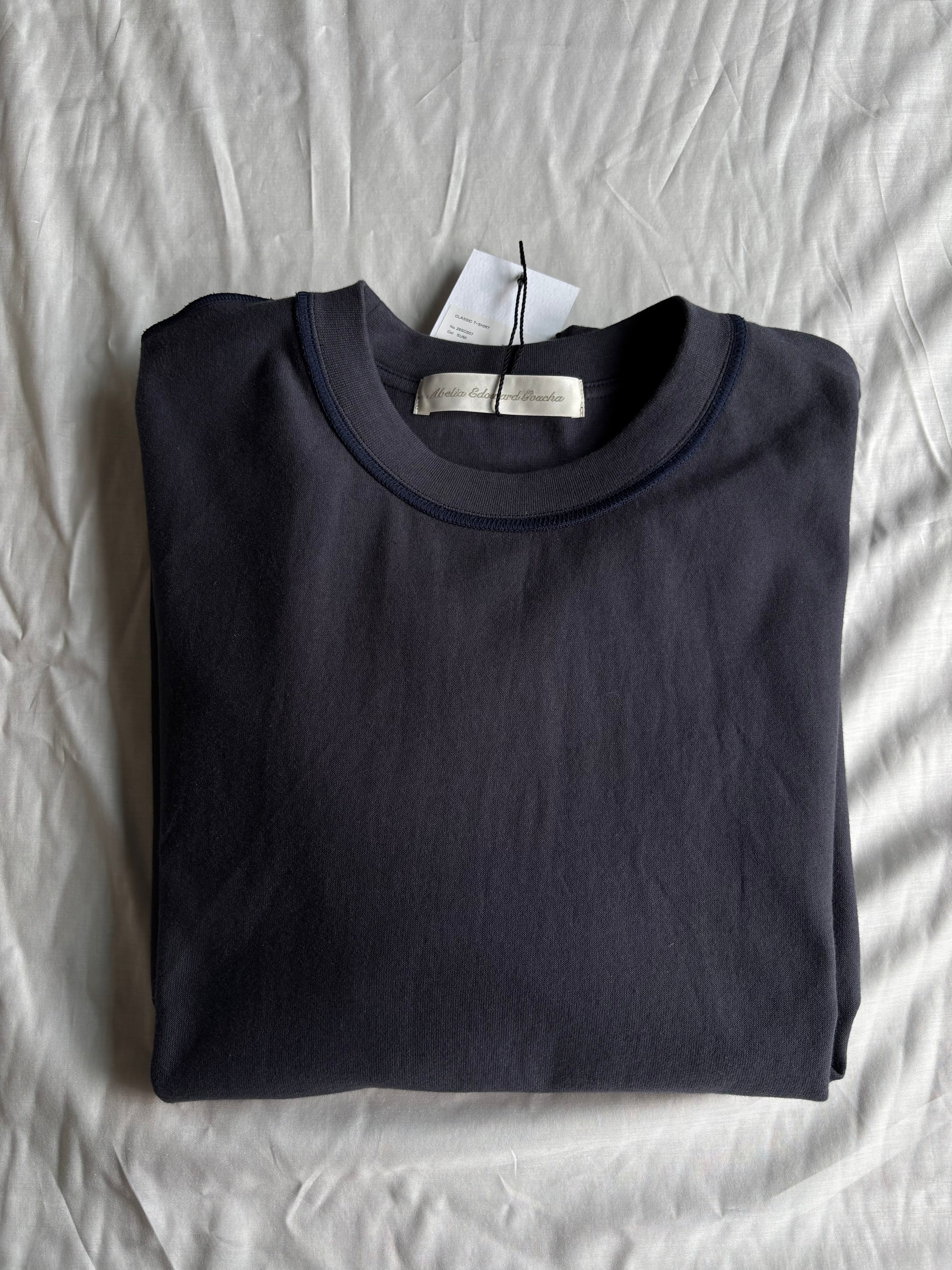 CLASSIC T-SHIRT