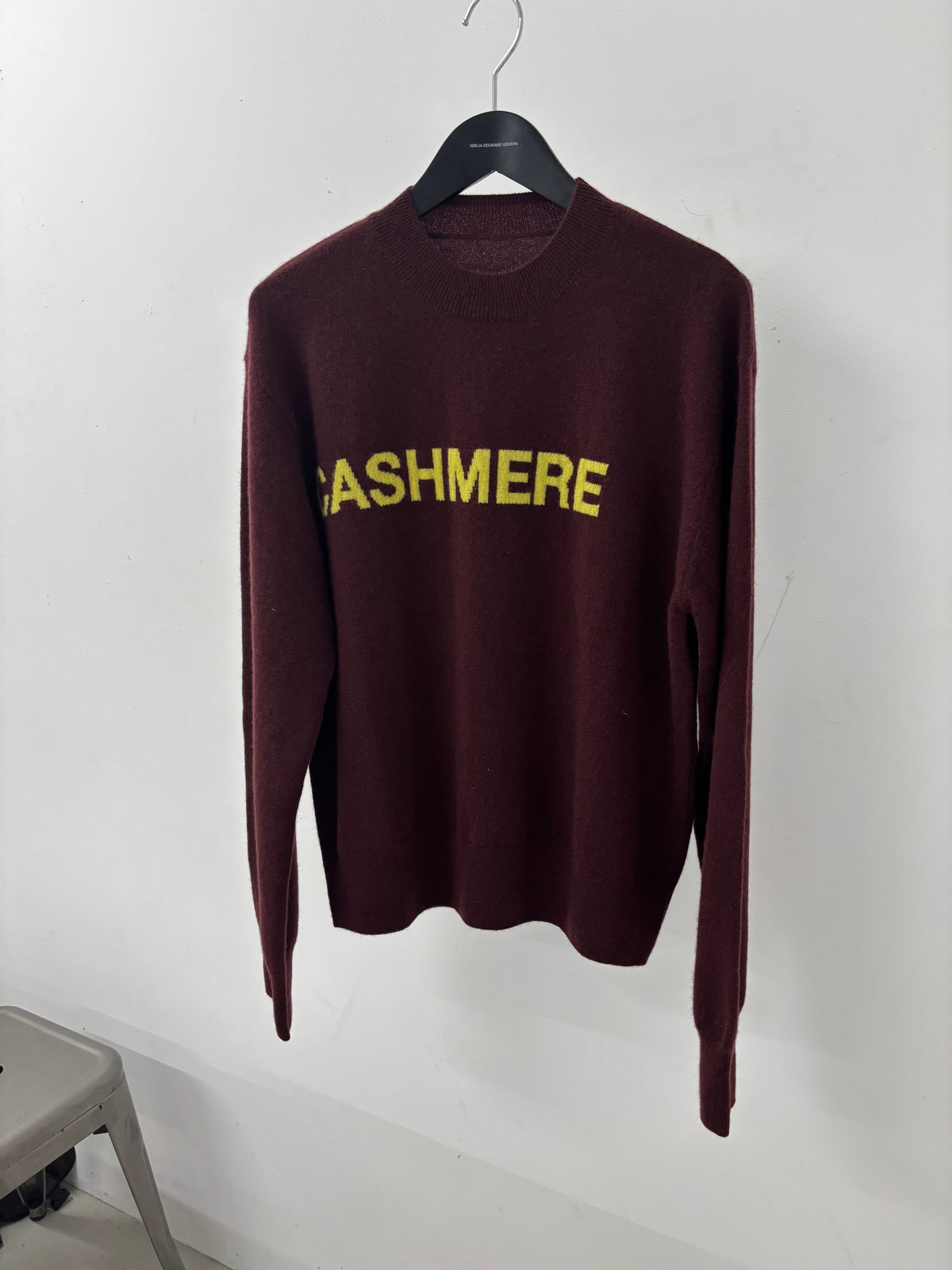 CASHMERE SWEATER