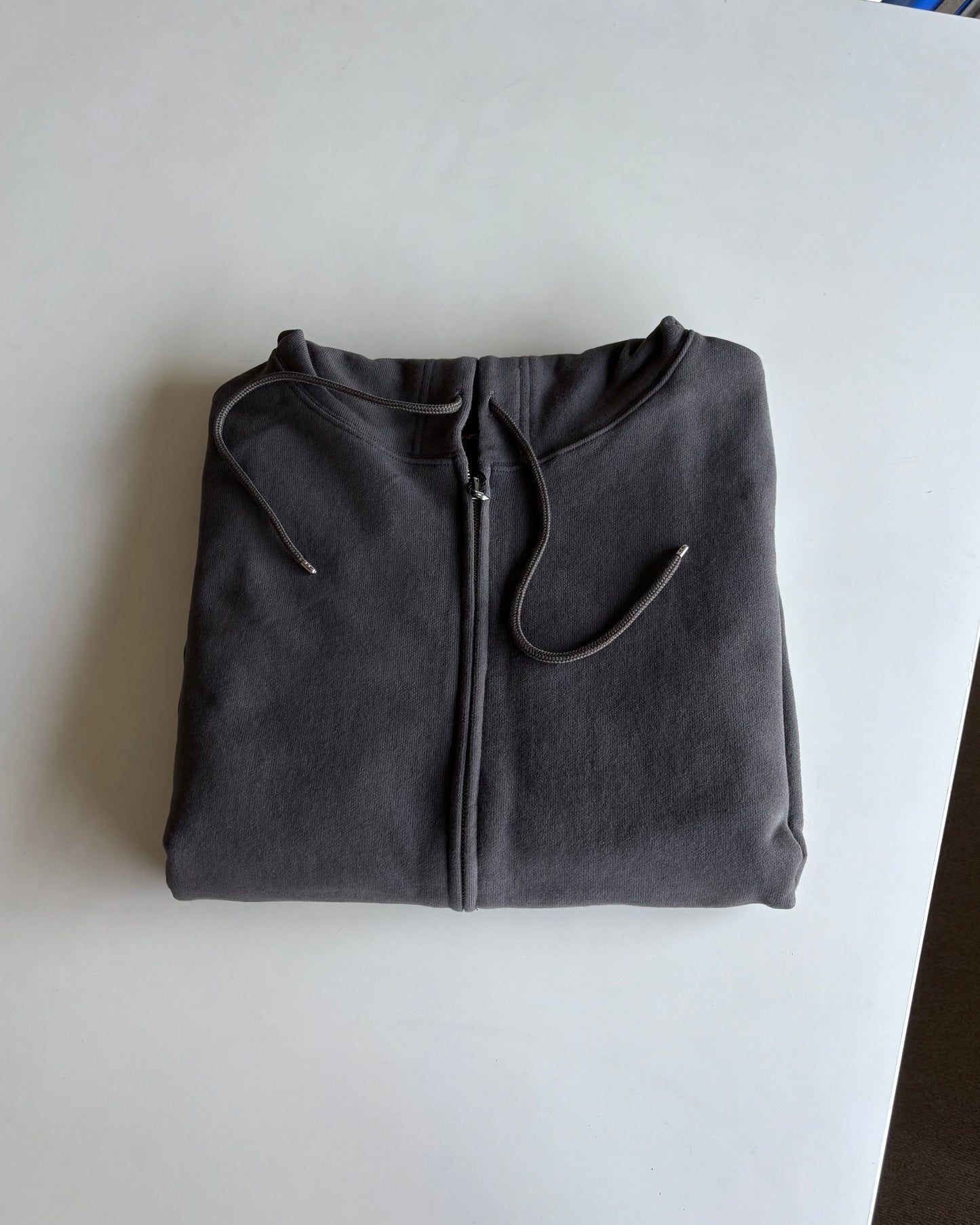 CLASSIC ZIP HOODIE