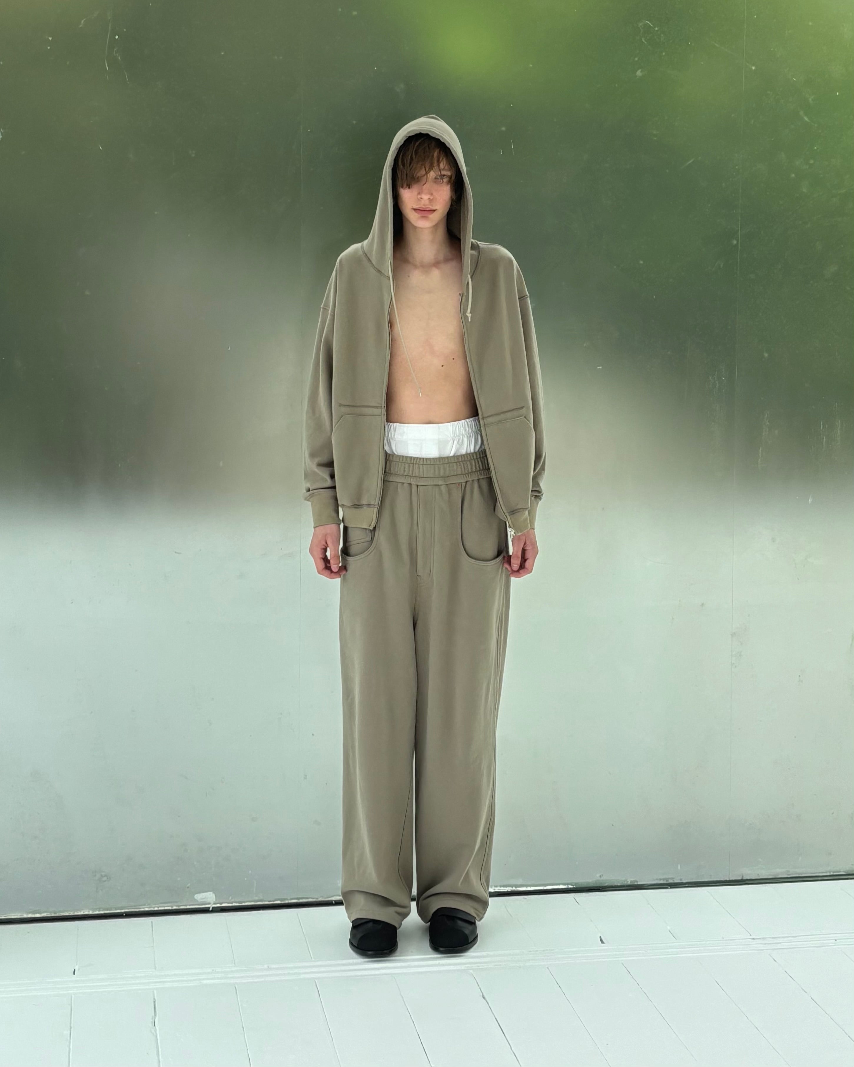 ECHO SWEAT PANTS – ABELIAEDOWARDGOUCHA